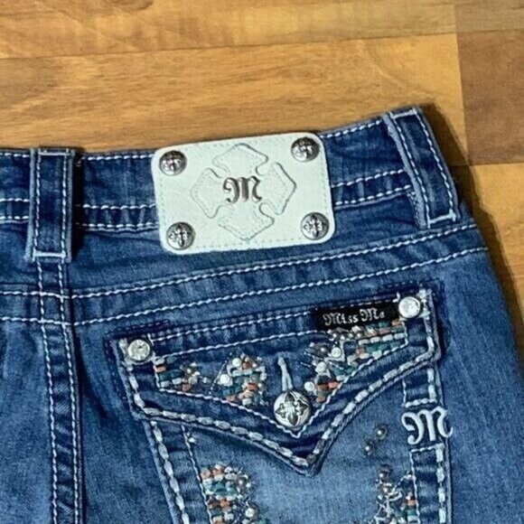 Miss Me Signature Bootcut Jean Low Rise Embroidered Beaded Denim Pant 30" - Picture 7 of 16
